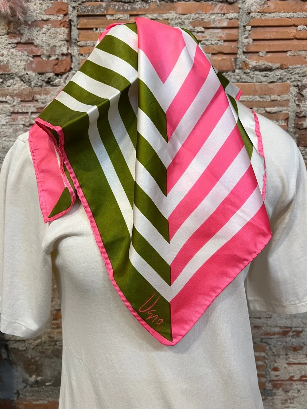 Vintage Vera Neumann scarf pink green & white geometric design 23” square